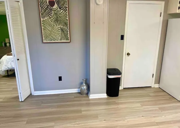 Midtown At Marion 1br 1ba, 2 Miles Famu Fsu, 2blks Tmh Tallahassee